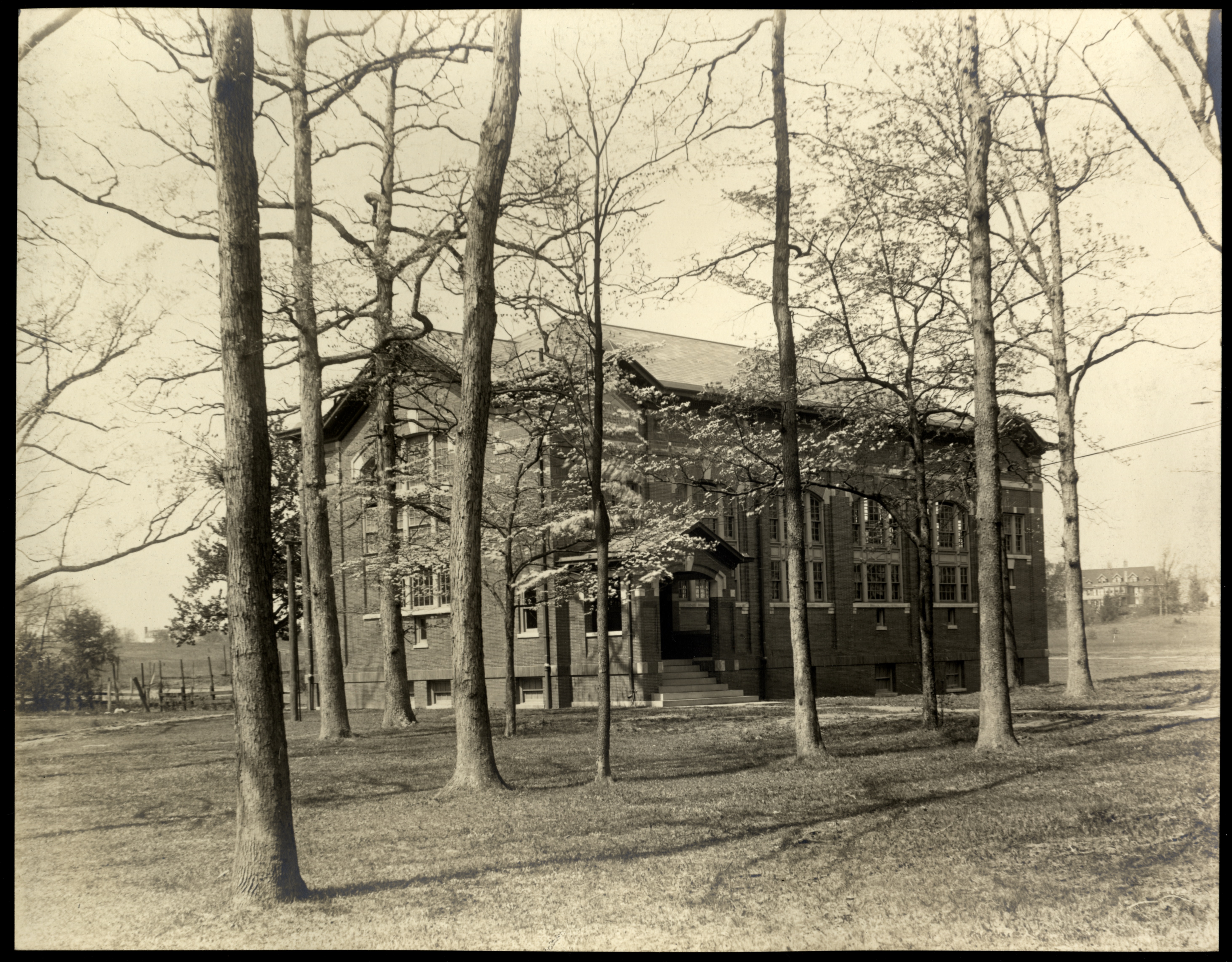 Bowne Gymnasium, pre-1921