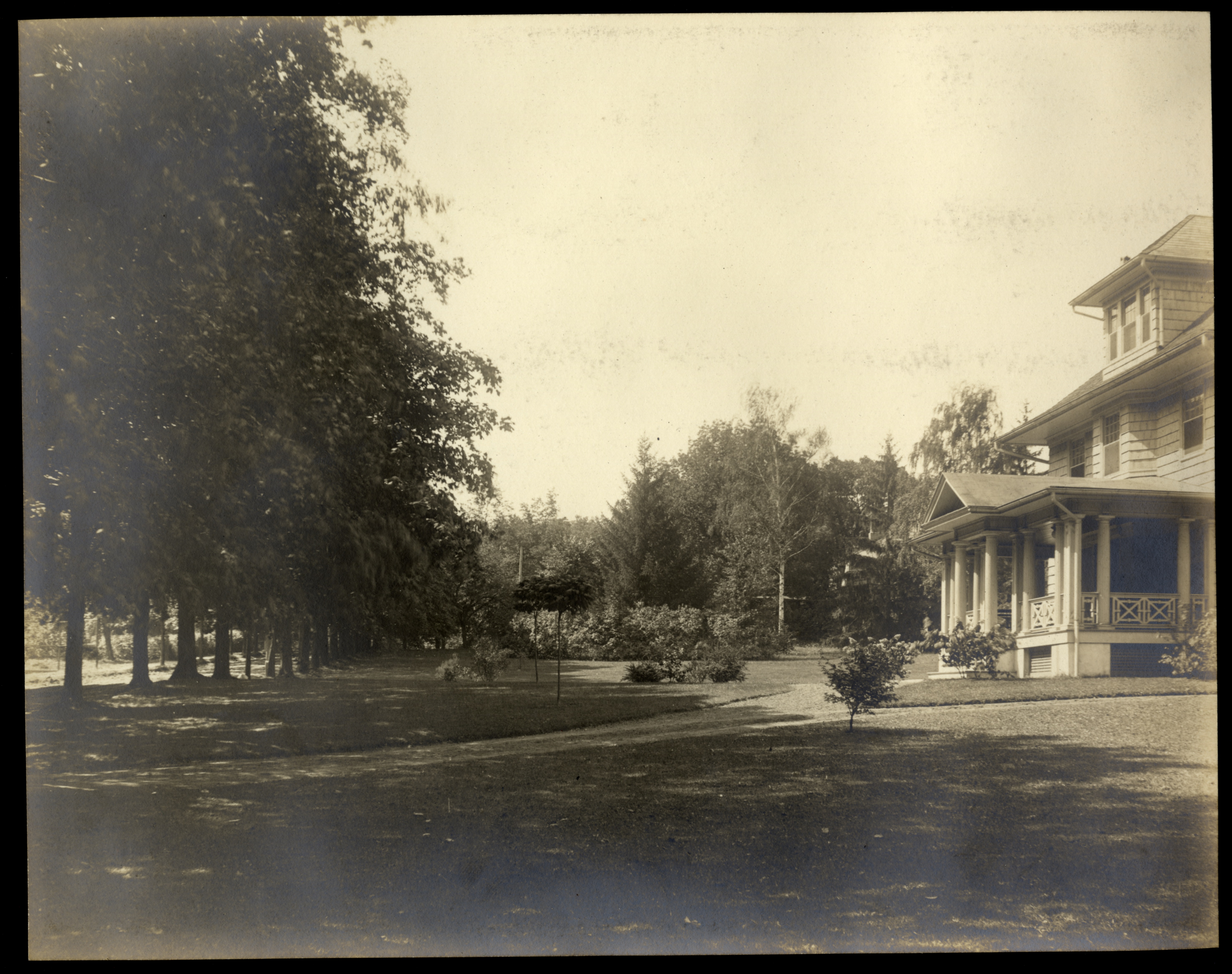 Earp House, now Smith House, c1918.  Campus road is on left.